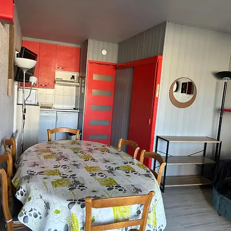 Résidence Du Valentin Pene Medaa Apartamento *